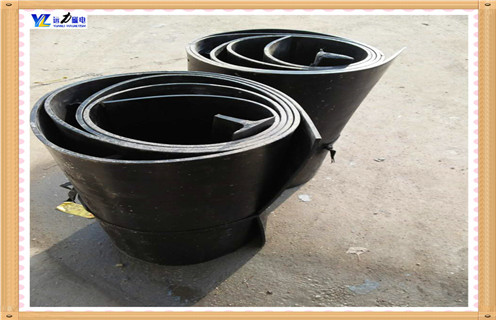 除鐵器皮帶，湖南礦山皮帶專(zhuān)用除鐵器調(diào)整方法_湖南礦山皮帶專(zhuān)用除鐵器跑偏原因及如何調(diào)_刮板價(jià)格