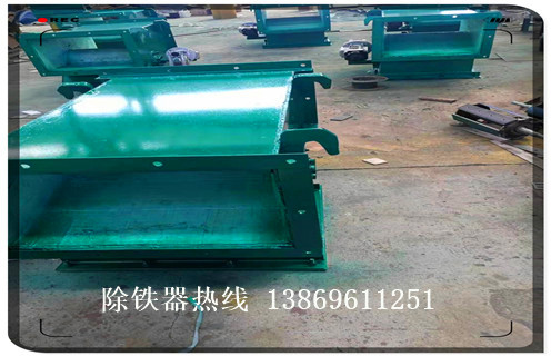 管道除鐵器，北京甩磁管道除鐵器_構造結構圖_遠力北京甩磁管道除鐵器12000高斯 可定制工作原理_安裝示意圖