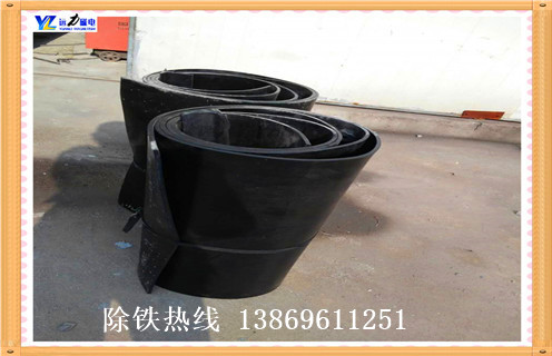 皮帶除鐵器，寧夏皮帶安裝除鐵器目的_浙江除鐵器皮帶損壞原因不卸料怎么回事，如何清理及接線(xiàn)
