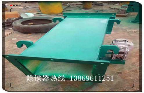 管道除鐵器，新疆管道除鐵器安裝示意圖_新疆管道除鐵器安裝示意圖應用安裝示意圖型12000高斯_可定制工作原理